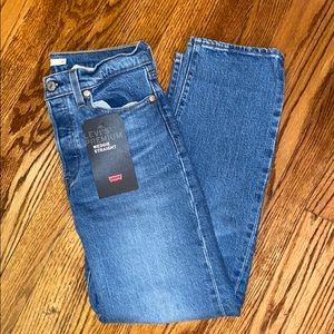 Levi’s Wedgie Straight Jean